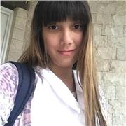 Maestra de nivel primario y me defino como una persona paciente y me encanta los niños